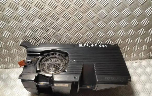 Alfa Romeo GT Subwoofer speaker 606833180 280843001