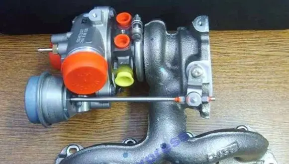 Volkswagen Golf VI Turbo 03C145702P 03C145701P 03C145701K