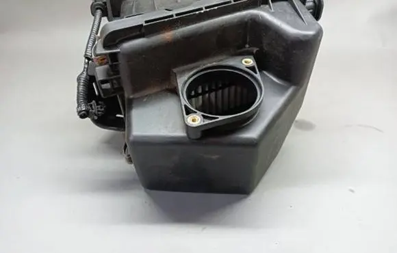 Suzuki SX4 S-Cross Air filter box 62MA01