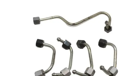 Ford Kuga II Fuel injector supply line/pipe 