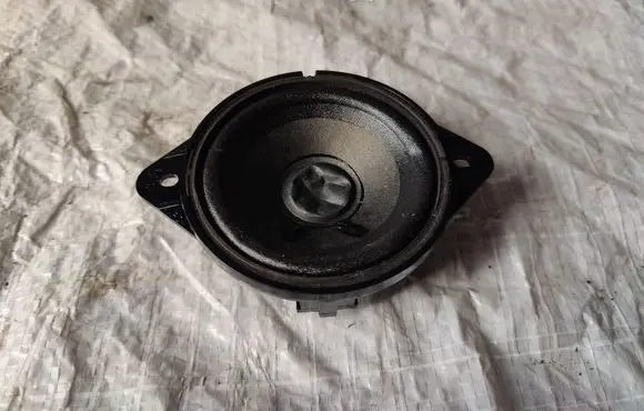 Audi A4 S4 B8 8K Parcel shelf speaker 8K9035709