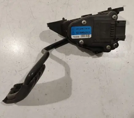 Renault Espace - Grand espace IV Accelerator throttle pedal 8200007513