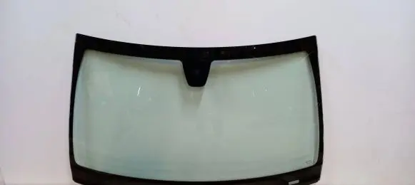 Mercedes-Benz C W205 Front windscreen/windshield window E843R000983 E843R
