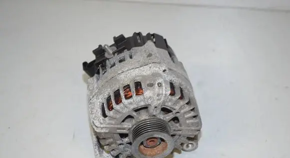 BMW 5 F10 F11 Generator/alternator 8515754 12318515754 8516094