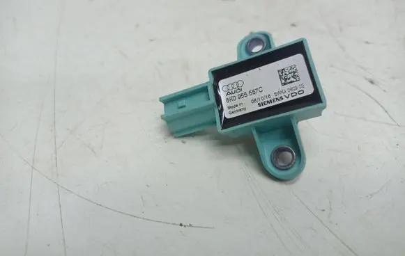 Audi A4 S4 B8 8K Airbag deployment crash/impact sensor 8K0955557C 5WK4380902