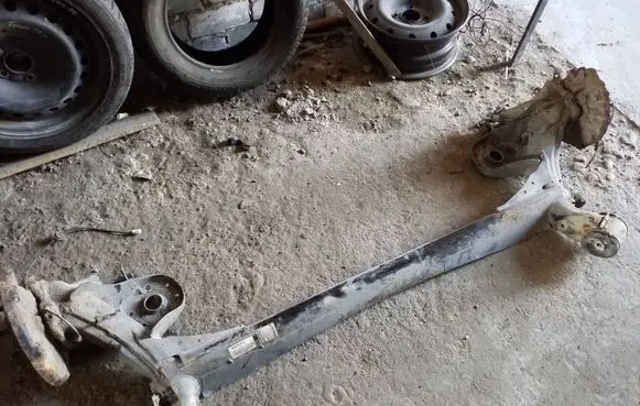 Rear beam