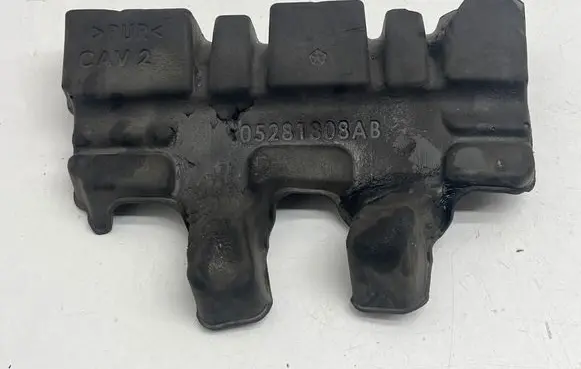 Ram 1500 Other cylinder head part 05281808AB