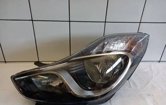Hyundai ix20 Headlight/headlamp 921011KXXX