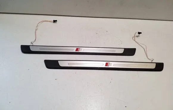 Audi A5 Front sill trim cover 8W0947418A 8W0947417A