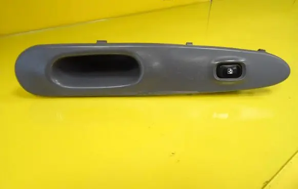 Hyundai Lantra I Electric window control switch 612W02920