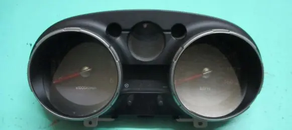 Nissan Qashqai Speedometer (instrument cluster) JD77E 183DC2K