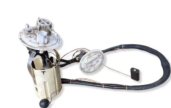 Volvo XC70 In-tank fuel pump 30645700