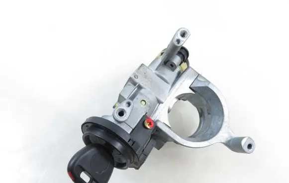 Mitsubishi Space Star Ignition lock 3627890