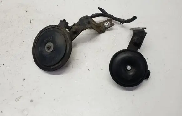 Hyundai ix35 Horn signal 966302S100 966102S600