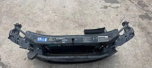 Skoda Octavia Mk2 (1Z) Radiator support slam panel 