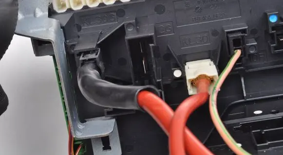 Mercedes-Benz E C207 W207 SAM control unit 2129003922