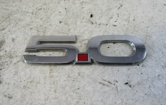 Ford Mustang VI Fender model badge letters FR3B16C149AAW