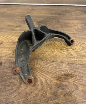 Renault Master III Gearbox mounting bracket 112338353R
