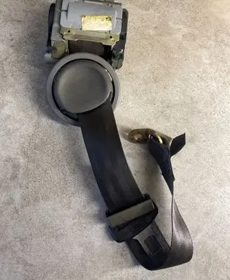 Audi A6 S6 C5 4B Rear seatbelt 4B5857805C 604622200 600622200