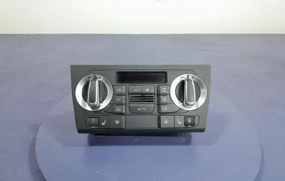 Audi A3 S3 A3 Sportback 8P Climate control unit 8P0820043BN