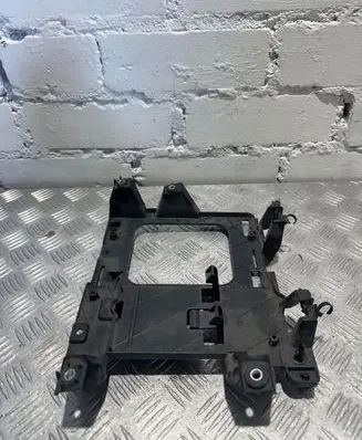 Mercedes-Benz S C217 Other engine bay part A2225451240