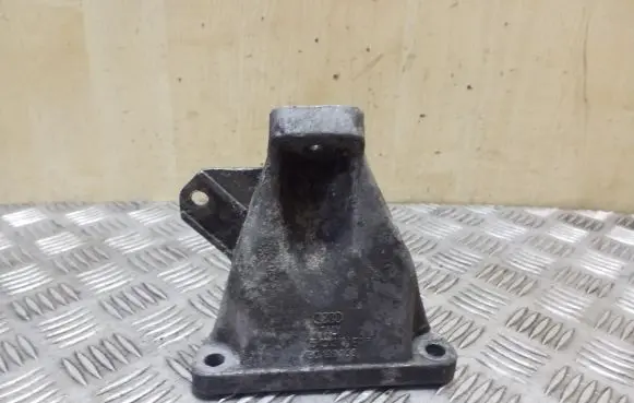 Audi A6 S6 C5 4B Engine mounting bracket 4B0199308