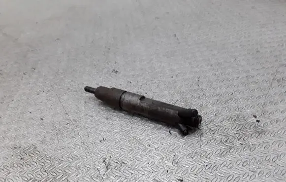 Volkswagen Sharan Fuel injector 028130201T