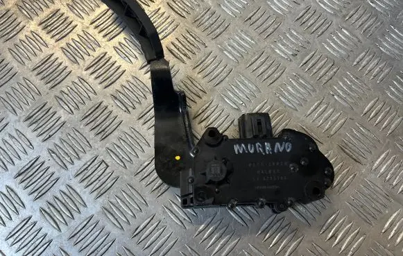 Nissan Murano Z50 Accelerator throttle pedal 18002CA100 G4L01C 927NE0020