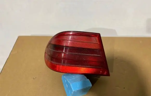 Mercedes-Benz E W210 Rear/tail lights A2108204364