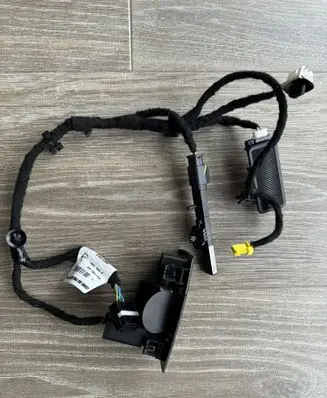 Peugeot 308 USB socket connector 98313506VV