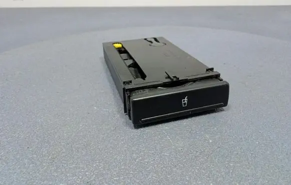Audi A3 S3 8L Glove box 8L0862534C
