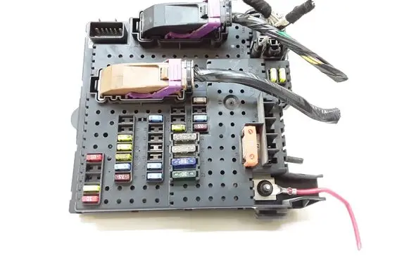 Volvo XC90 Fuse module 30786646 28080156