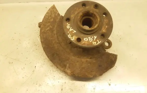 Volkswagen Transporter - Caravelle T4 Front wheel hub spindle knuckle