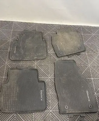 Skoda Kamiq Car floor mat set 