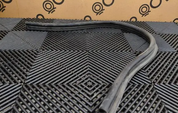 Audi A6 C7 Engine compartment rubber 4G0823723