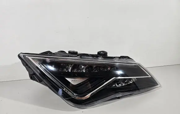 Seat Leon (5F) Headlight/headlamp 110302112026