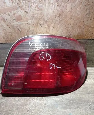 Toyota Yaris Rear/tail lights