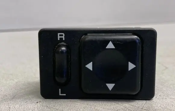 Subaru Impreza I Wing mirror switch