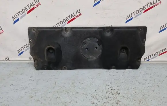 BMW 3 G20 G21 Engine splash shield/under tray 7428177