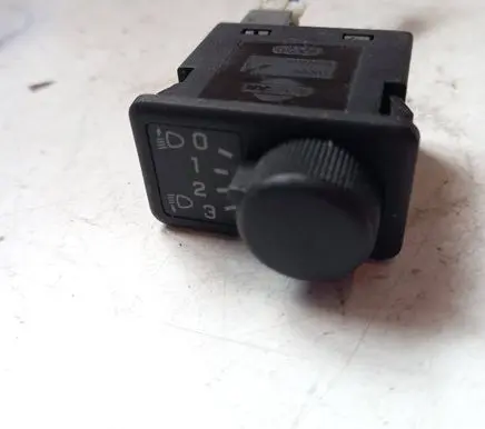 Nissan Almera Tino Headlight level height control switch 36997B E32800