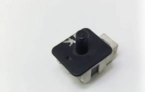 Mercedes-Benz E W211 Rear door sensor 2028209410