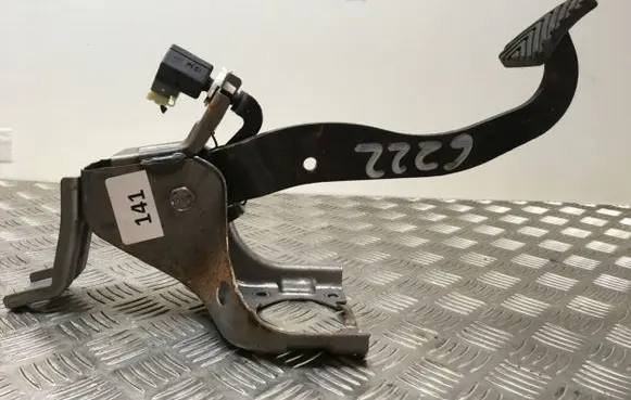 Hyundai i30 Brake pedal 32800A5900