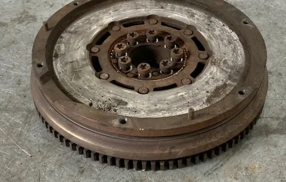 Toyota RAV 4 (XA30) Dual mass flywheel 134500R010