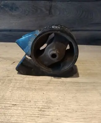 Hyundai Tucson JM Engine mount bracket 219313K000