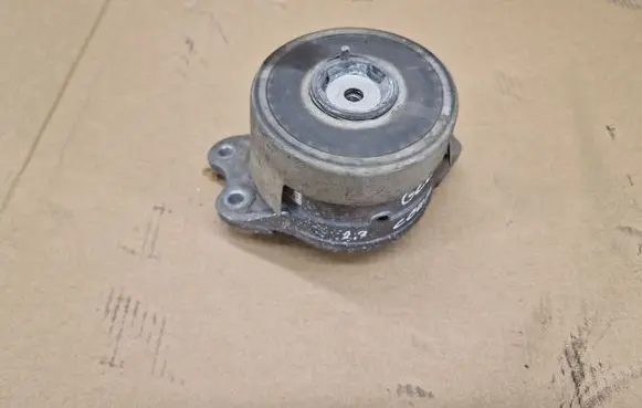 Mercedes-Benz GLC X253 C253 Engine mount bracket A2052407900