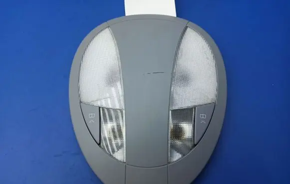 Mercedes-Benz E W211 Rear seat light A2118201901 A21182019017D43 2JA00833600