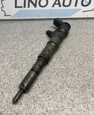 BMW 7 E65 E66 Fuel injector 7789661 0445110131