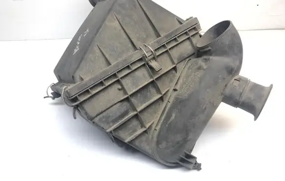 Mercedes-Benz CLK A208 C208 Air filter box 6040941304