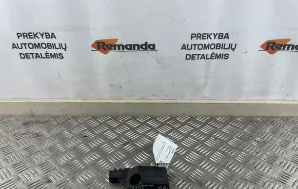 KIA Sorento Front bumper mounting bracket 86514C5000
