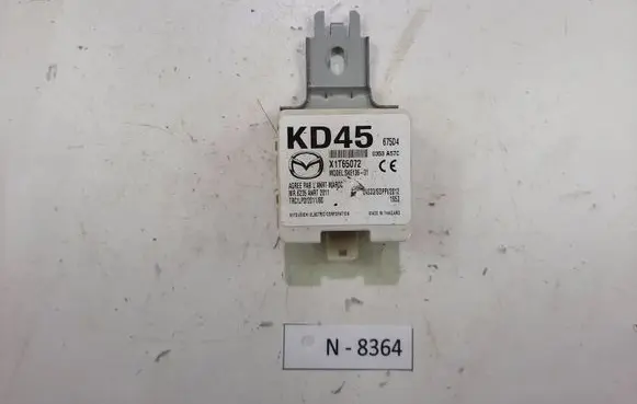 Mazda CX-5 Antenna control unit KD45675D4